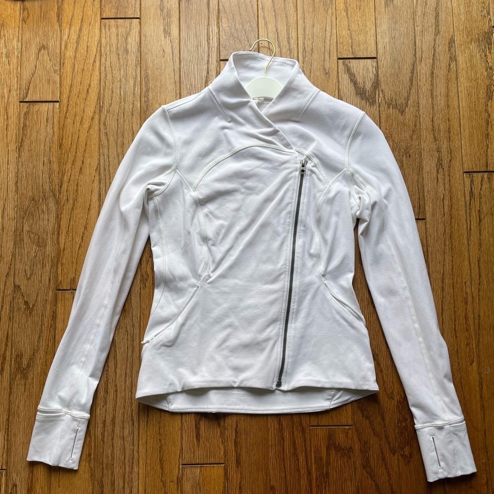 Lululemon white zip jacket worn a few times